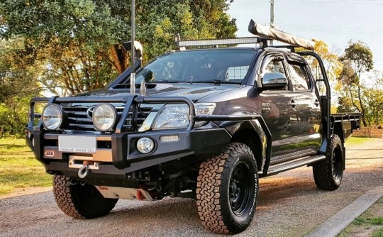 2011 Toyota HILUX SR5 (4x4)