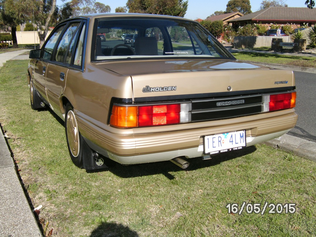 1988 Holden VL SERIES 200