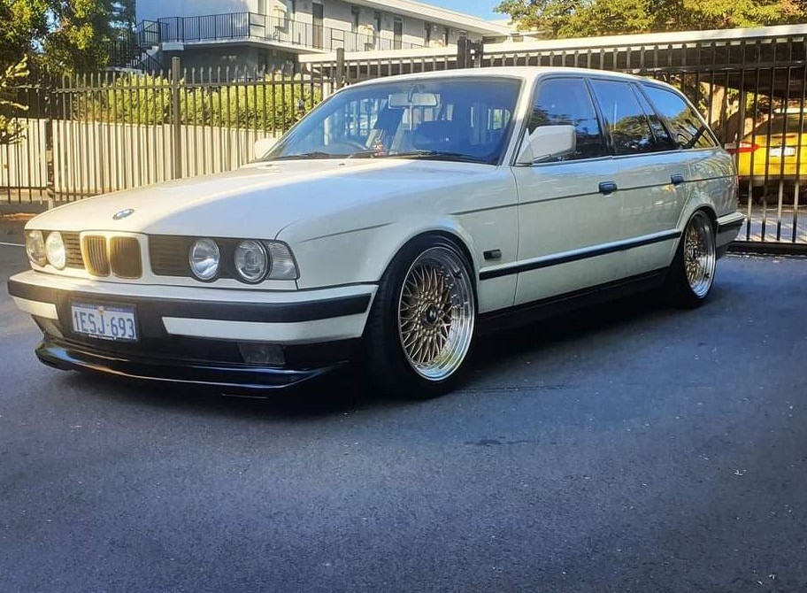 1992 BMW 525i