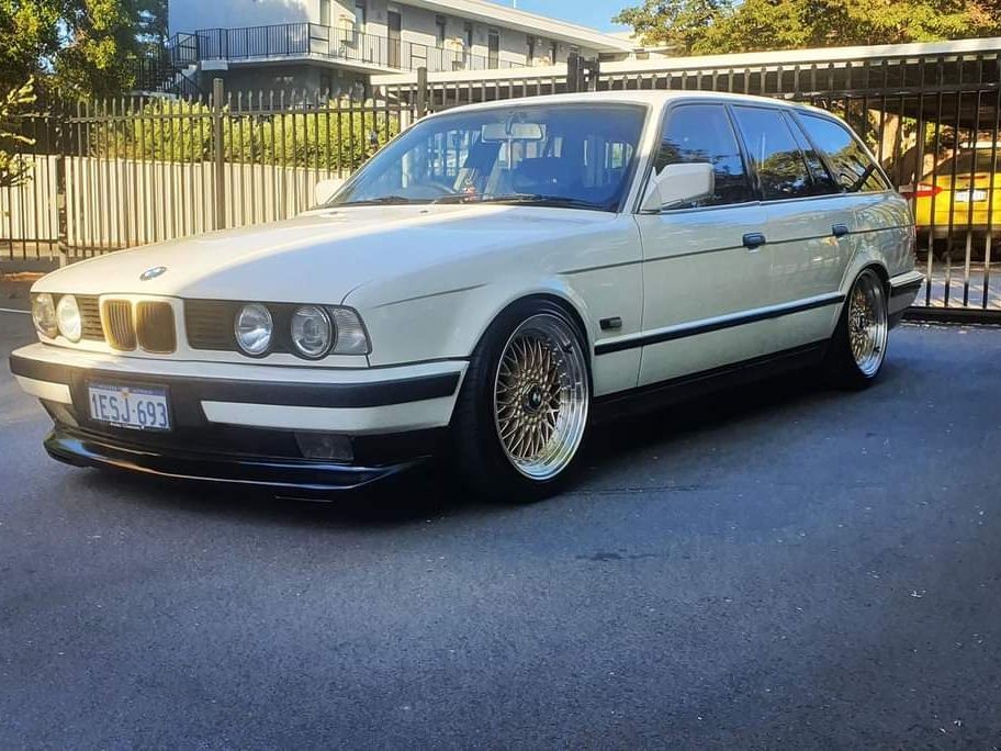 1992 BMW 525i