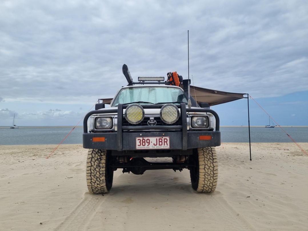 1996 Toyota HILUX (4x4)
