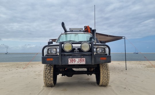 1996 Toyota HILUX (4x4)