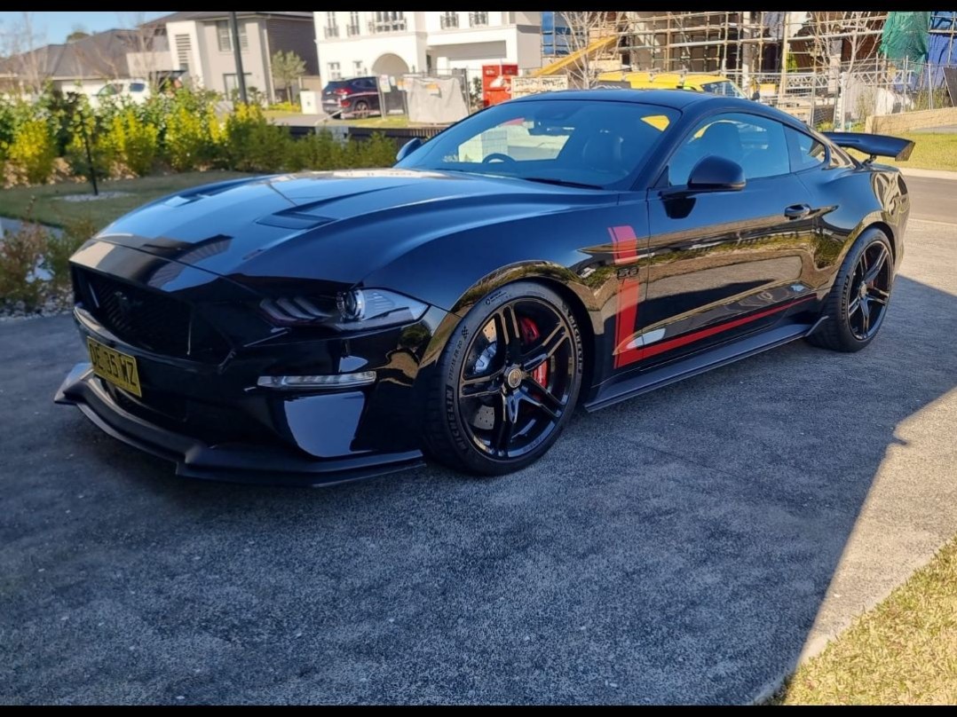 2018 Ford Mustang GT ( Shelby Enhanced )