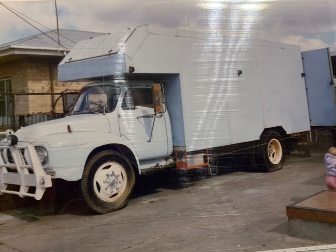 1965 Bedford TJ