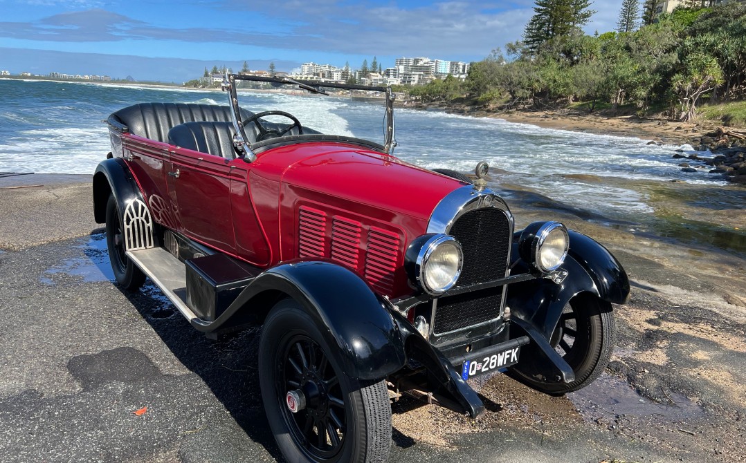 1928 Willys Falcon Knight