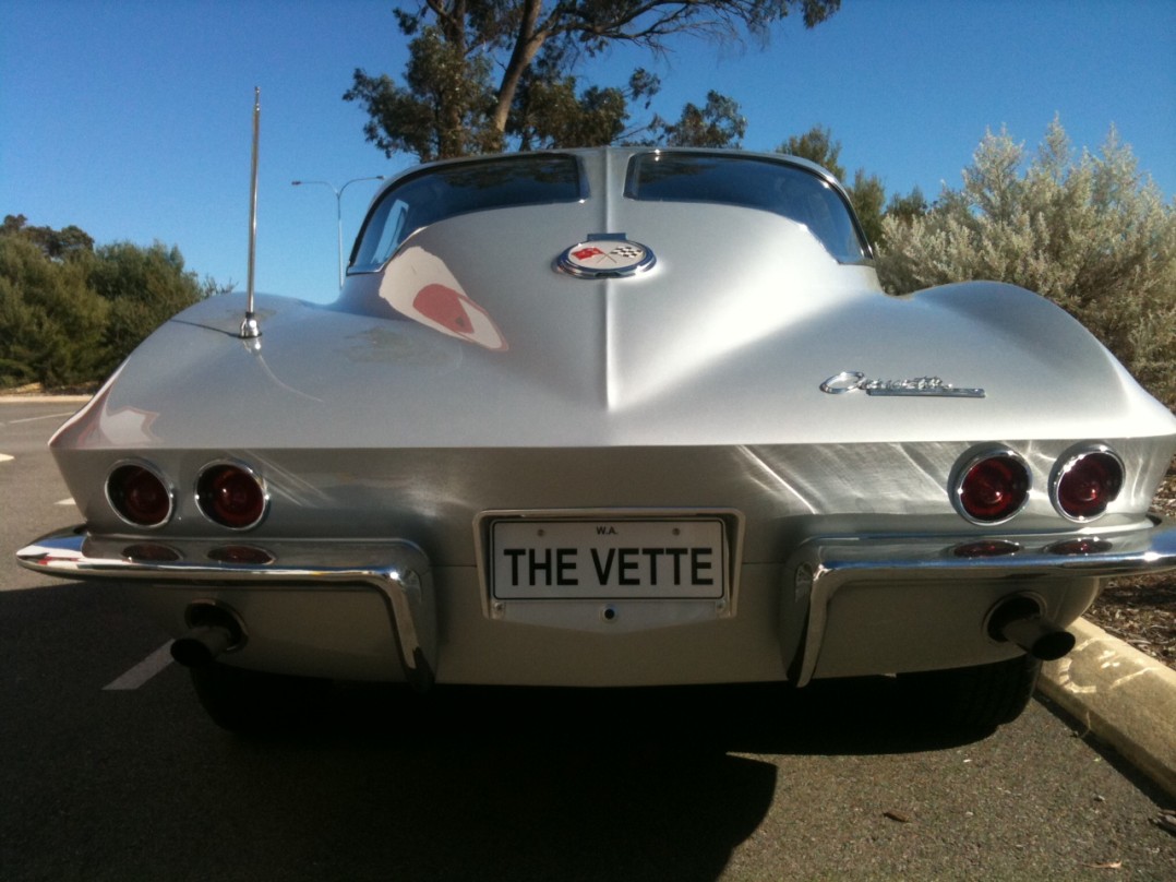 1963 Chevrolet CORVETTE STINGRAY