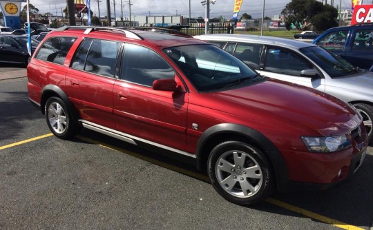 2004 Holden ADVENTRA LX8