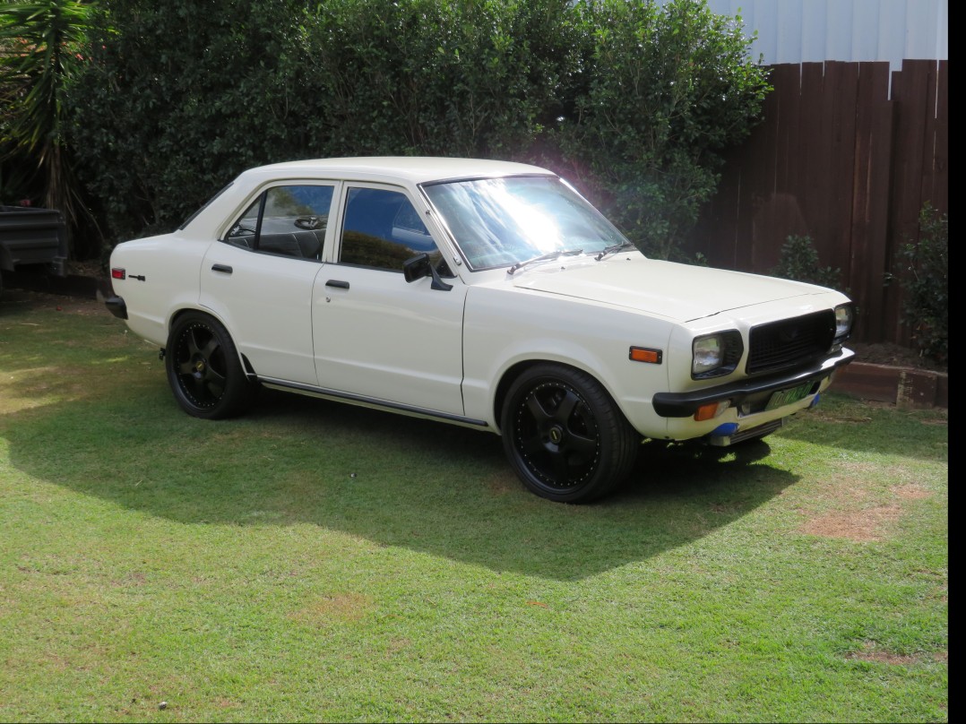 1975 Mazda 808