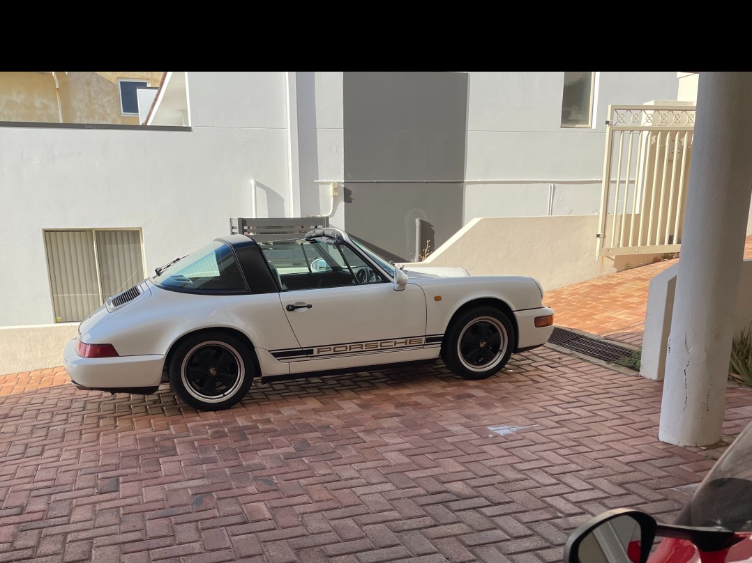 1993 Porsche 911 CARRERA 4
