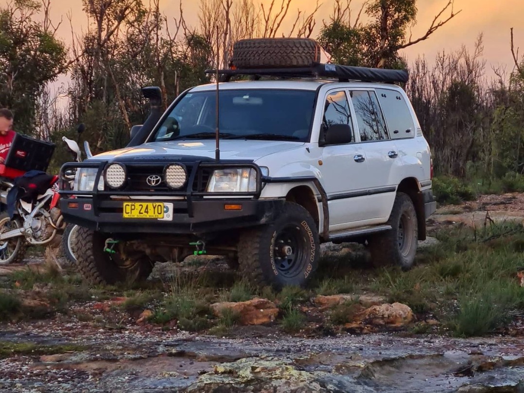 1998 Toyota LANDCRUISER (4x4) 6 SEAT