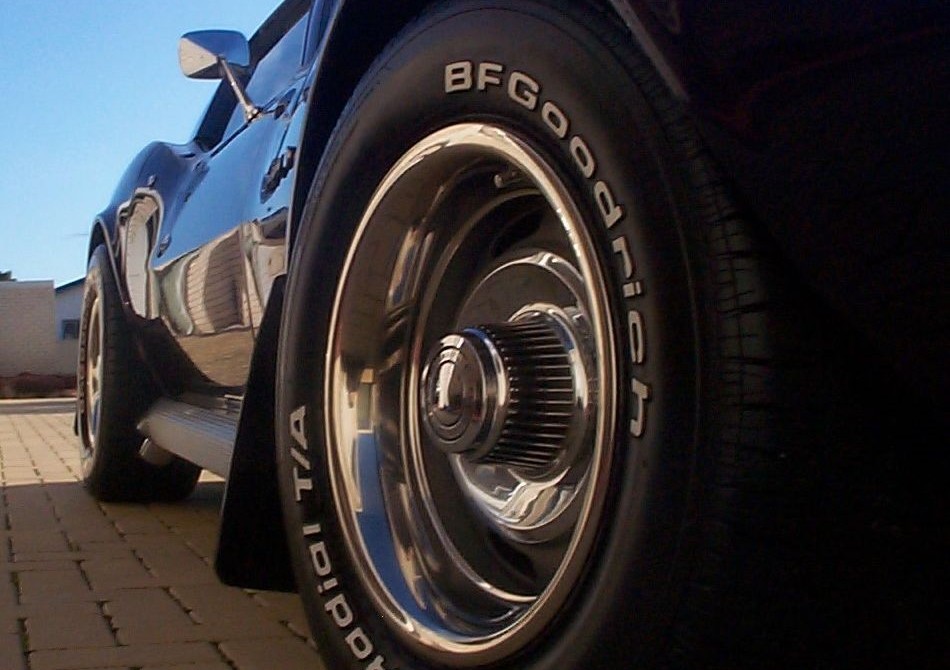 1975 Chevrolet CORVETTE STINGRAY