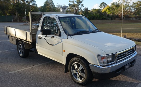 2001 Toyota HILUX