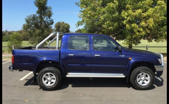 2001 Toyota HILUX (4x4)