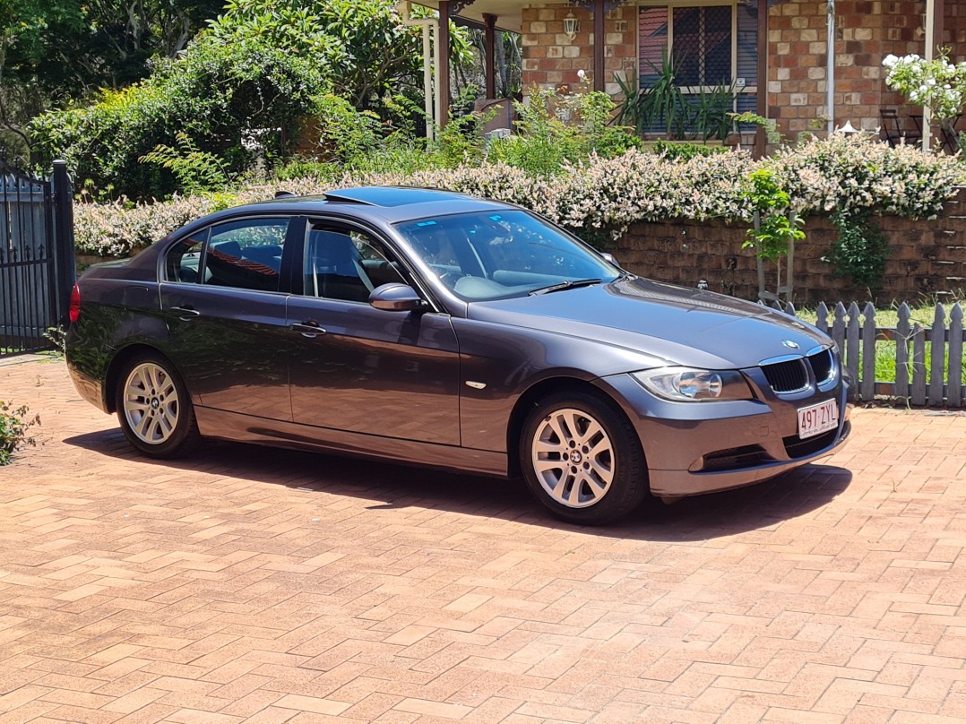 2007 BMW 320i