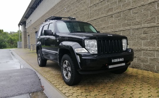 2008 Jeep CHEROKEE (4x4)