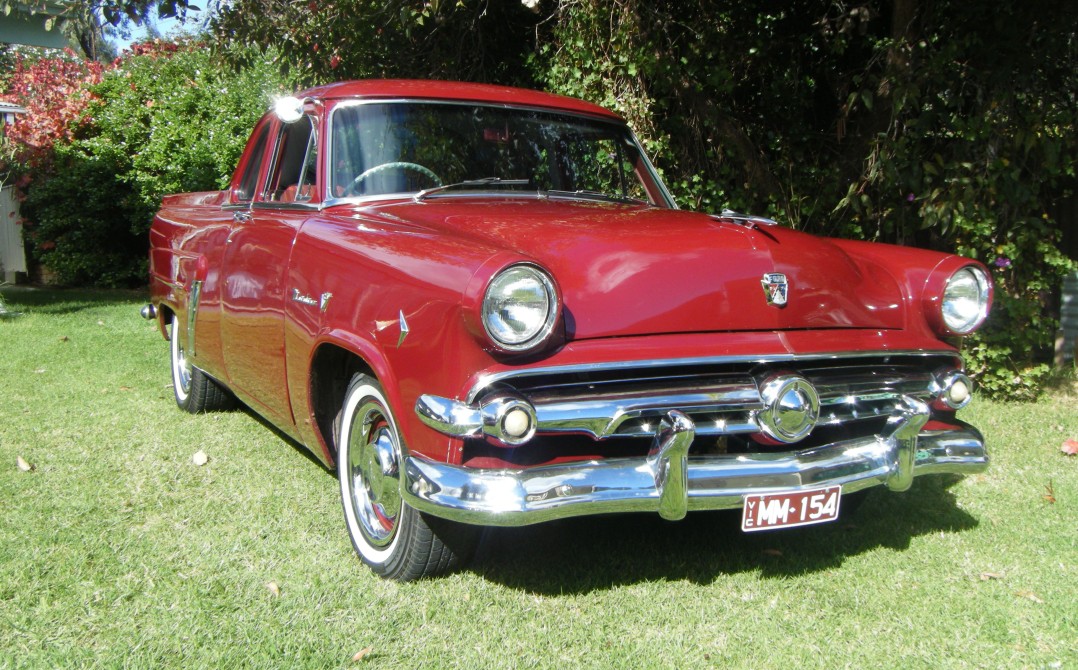 1954 Ford MAINLINE