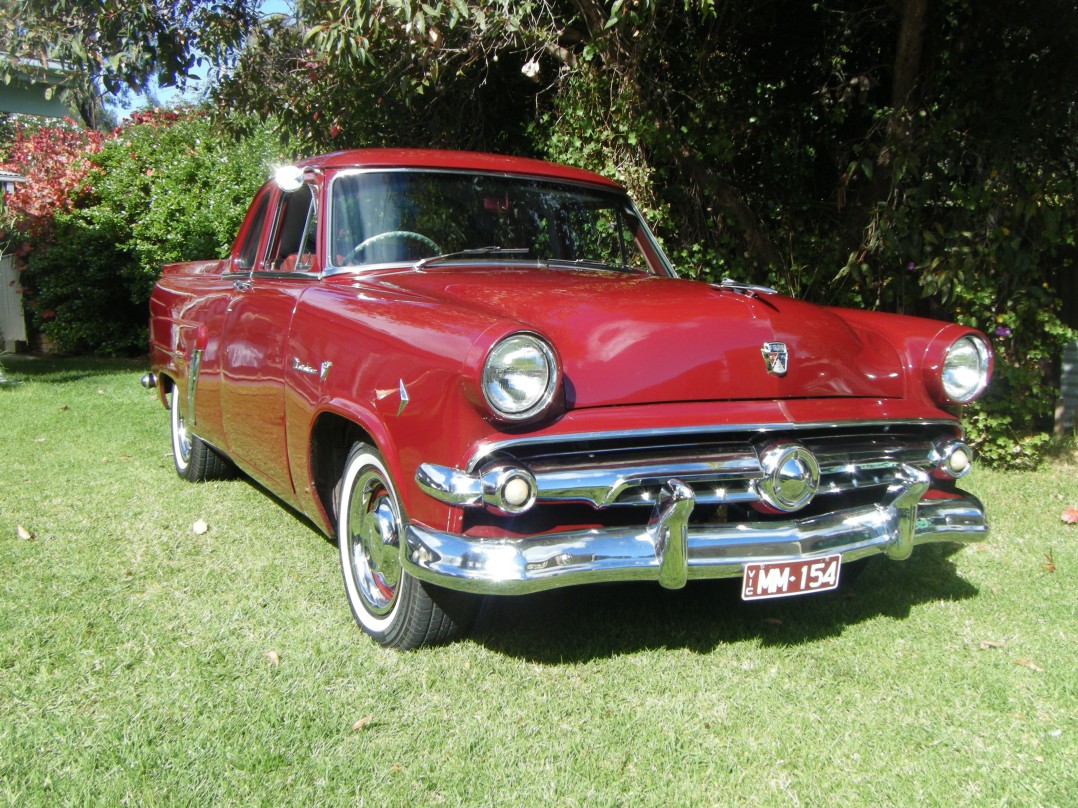 1954 Ford MAINLINE
