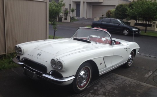 1962 Chevrolet CORVETTE STINGRAY