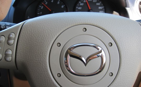 2002 mazda 2