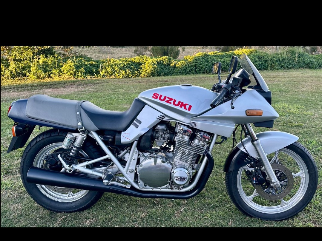 1983 Suzuki 1074cc GSX1100S (KATANA)