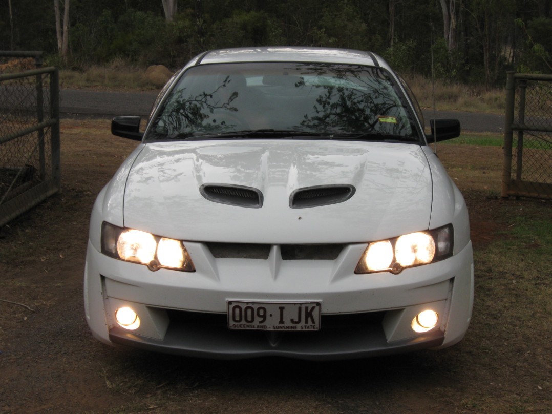 2002 Holden COMMODORE