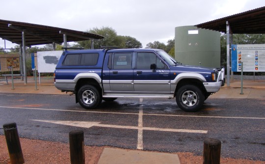 1993 Mitsubishi TRITON (4x4)