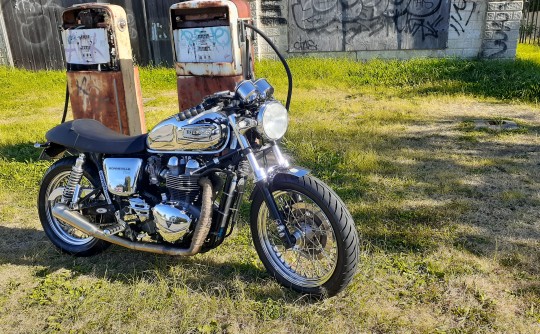 2005 Triumph 865cc BONNEVILLE T100