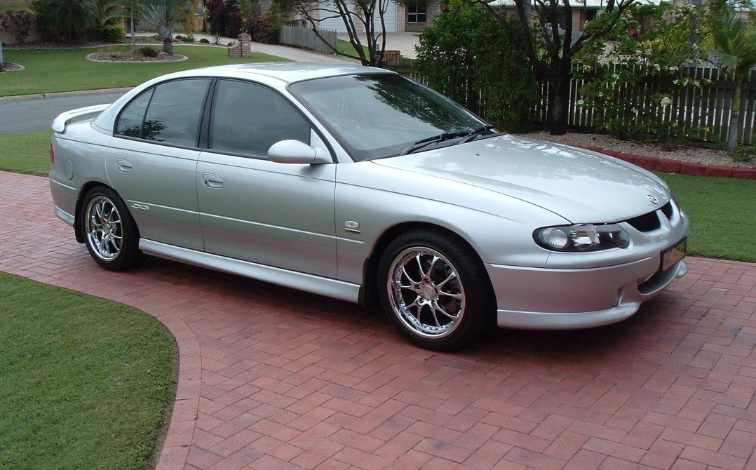 2001 Holden COMMODORE SS