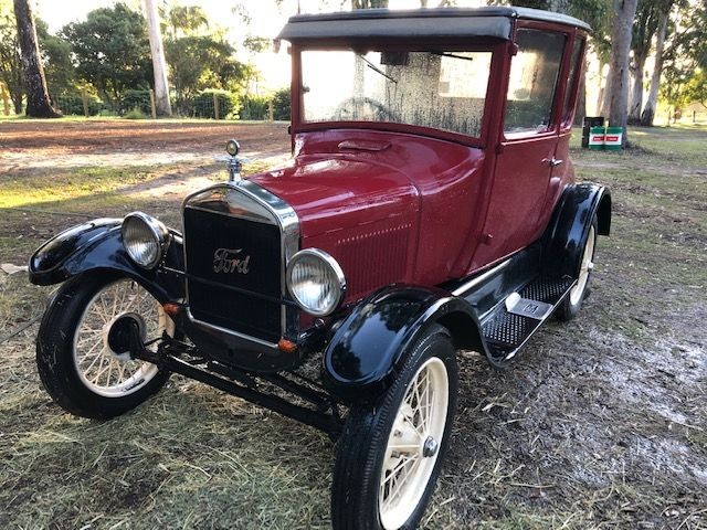 1927 Ford MODEL T DOCTORS COUPE
