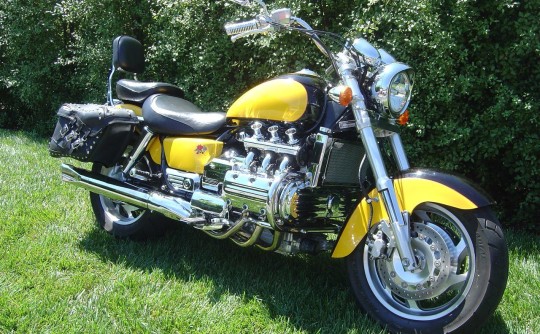 1997 Honda 1520cc GL1500C (VALKYRIE)