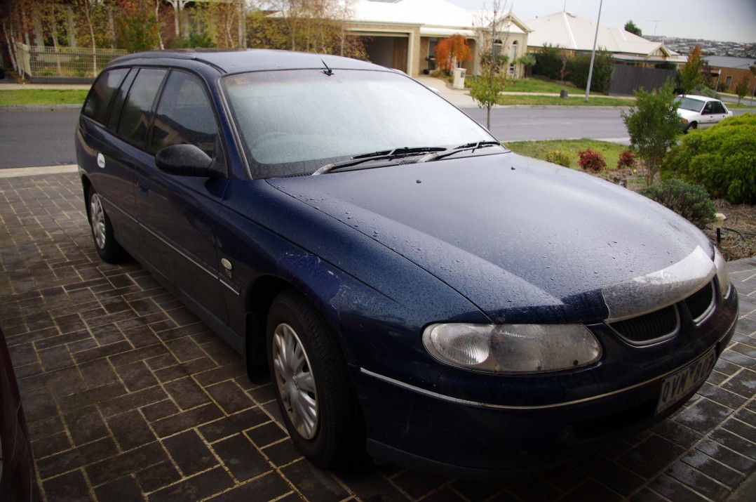 1999 Holden COMMODORE EXECUTIVE