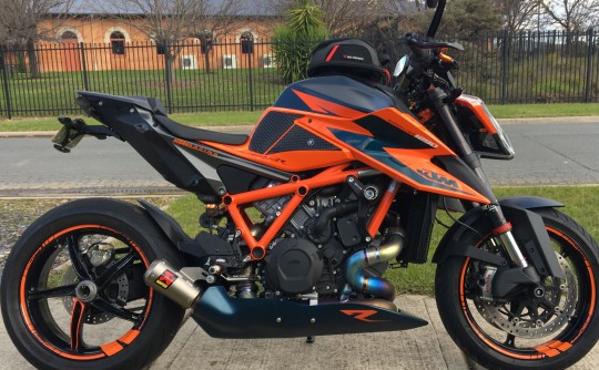 2021 KTM Superduke r