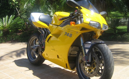 2000 Ducati 748 R