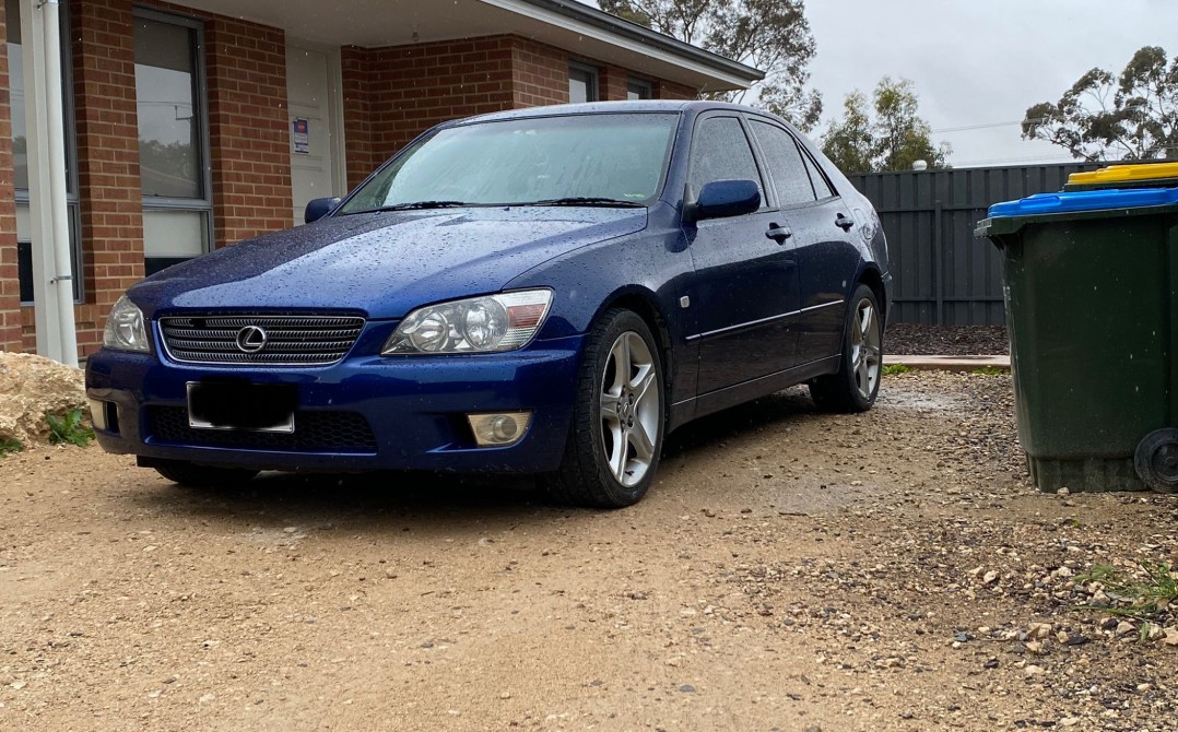 1999 Lexus IS200 SPORTS LUXURY