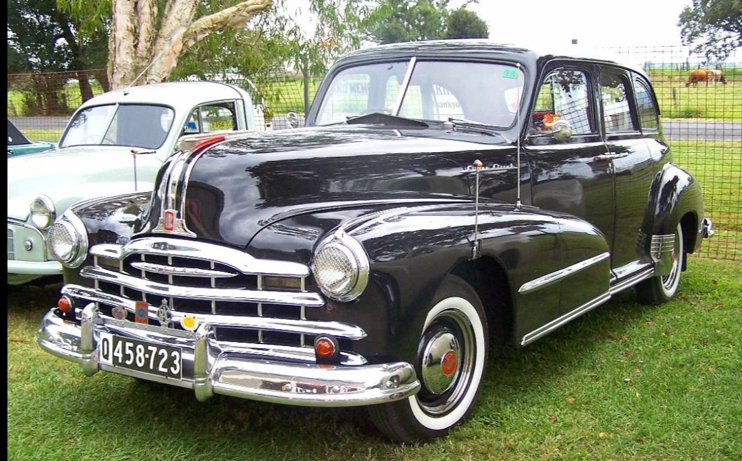 1948 Pontiac Silver Streak