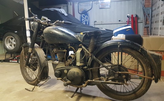 1949 BSA B33