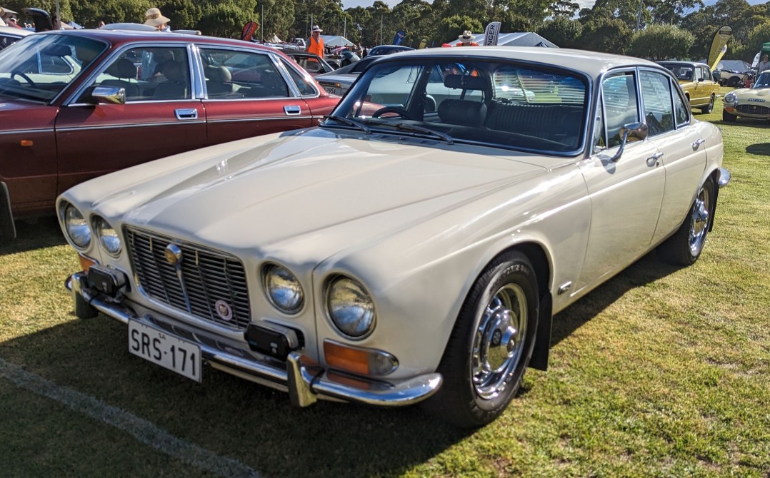 1971 Jaguar XJ6 4.2 SERIES I