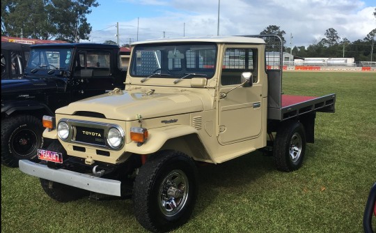 1975 Toyota Hj45