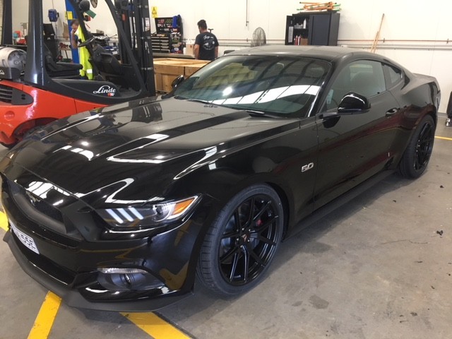 2017 Ford MUSTANG