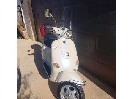 2003 Vespa 150cc ET4-150