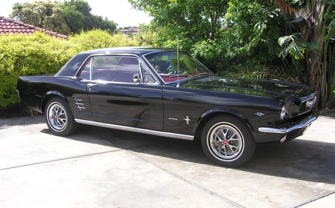 1966 Ford MUSTANG