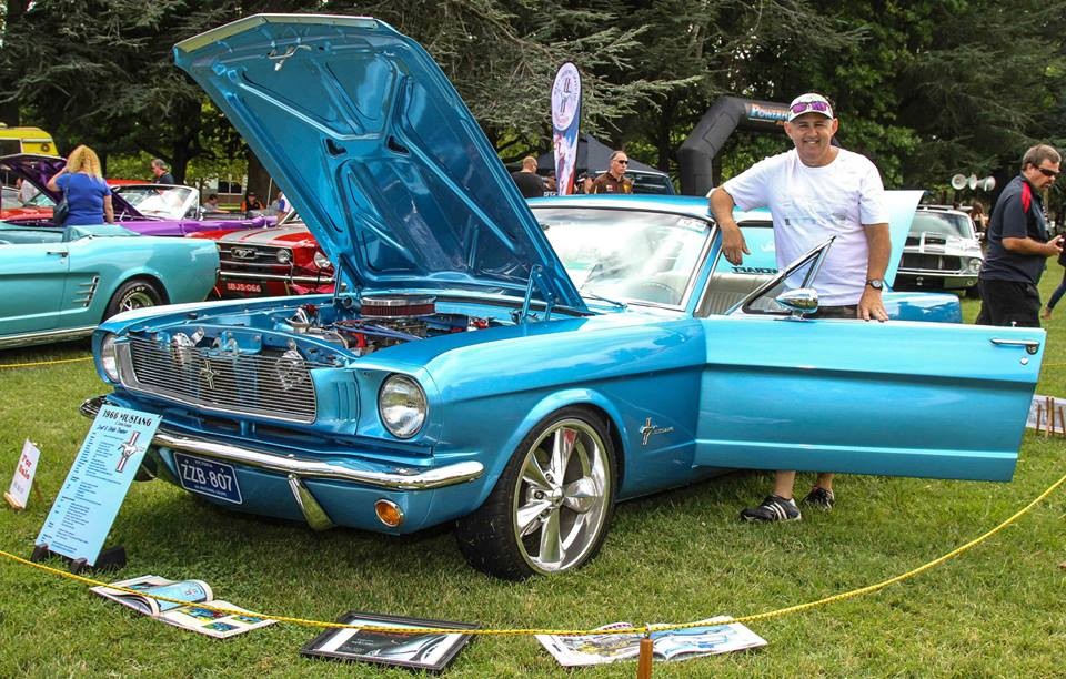 1966 Ford MUSTANG
