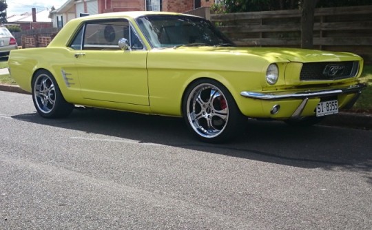 1966 Ford mustang coupe