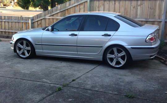 2000 BMW 318i