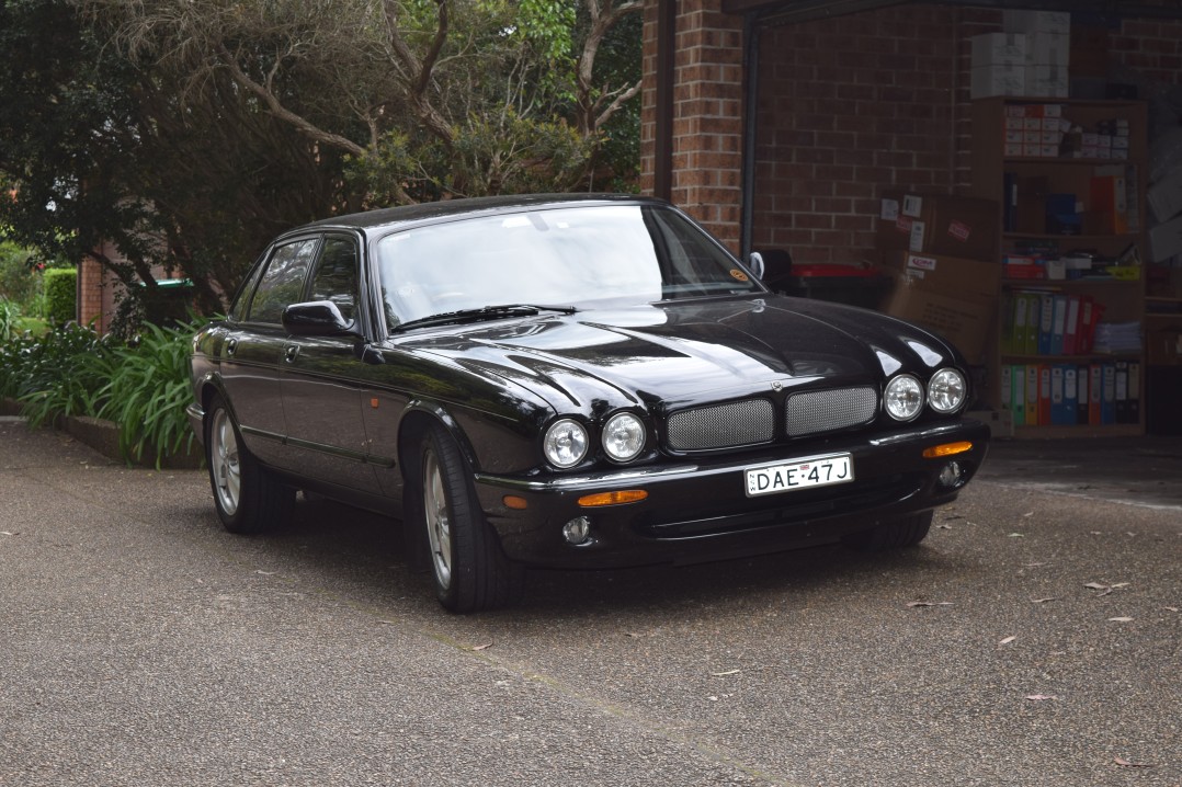 2000 Jaguar XJ Sport