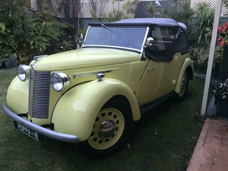 1946 Austin Eight