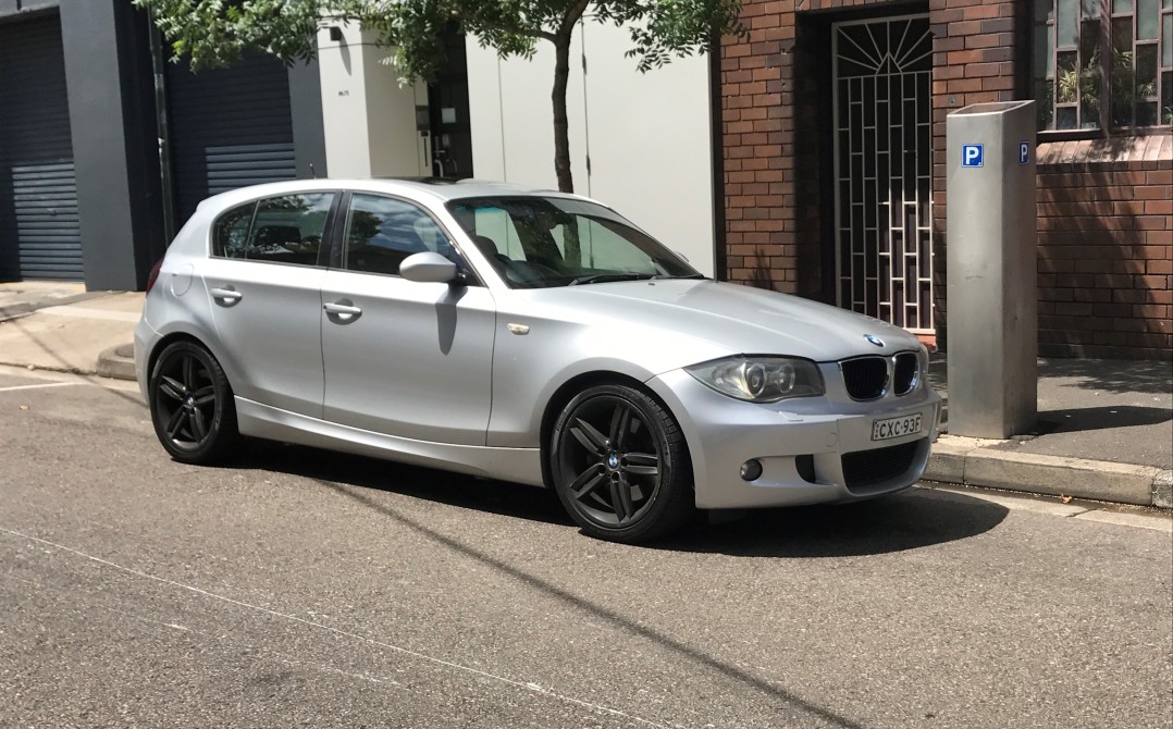 2006 BMW 130i SPORT