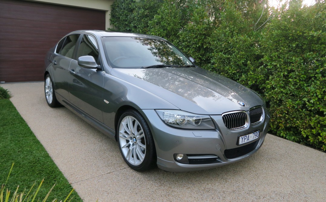 2011 BMW 320i EXECUTIVE