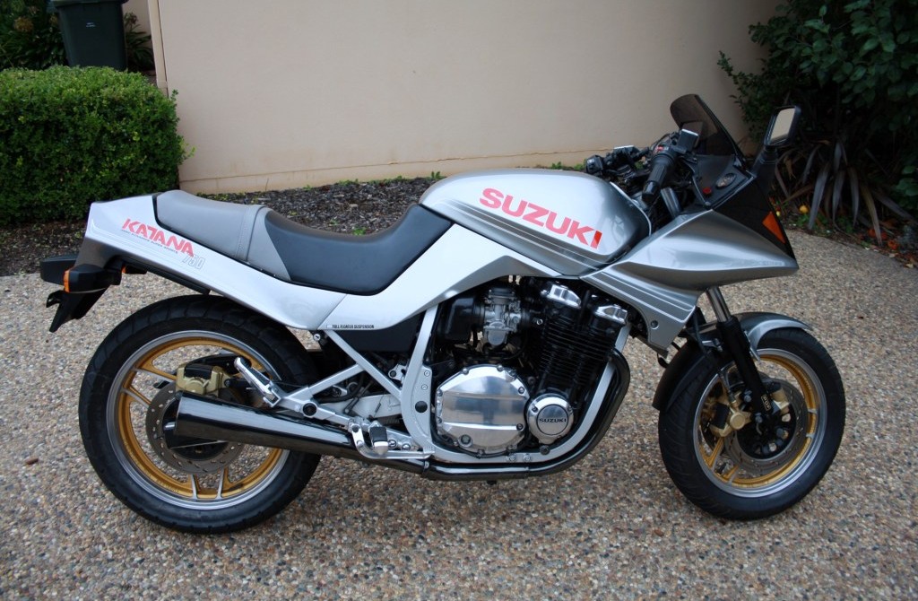 1985 Suzuki GSX750S KATANA