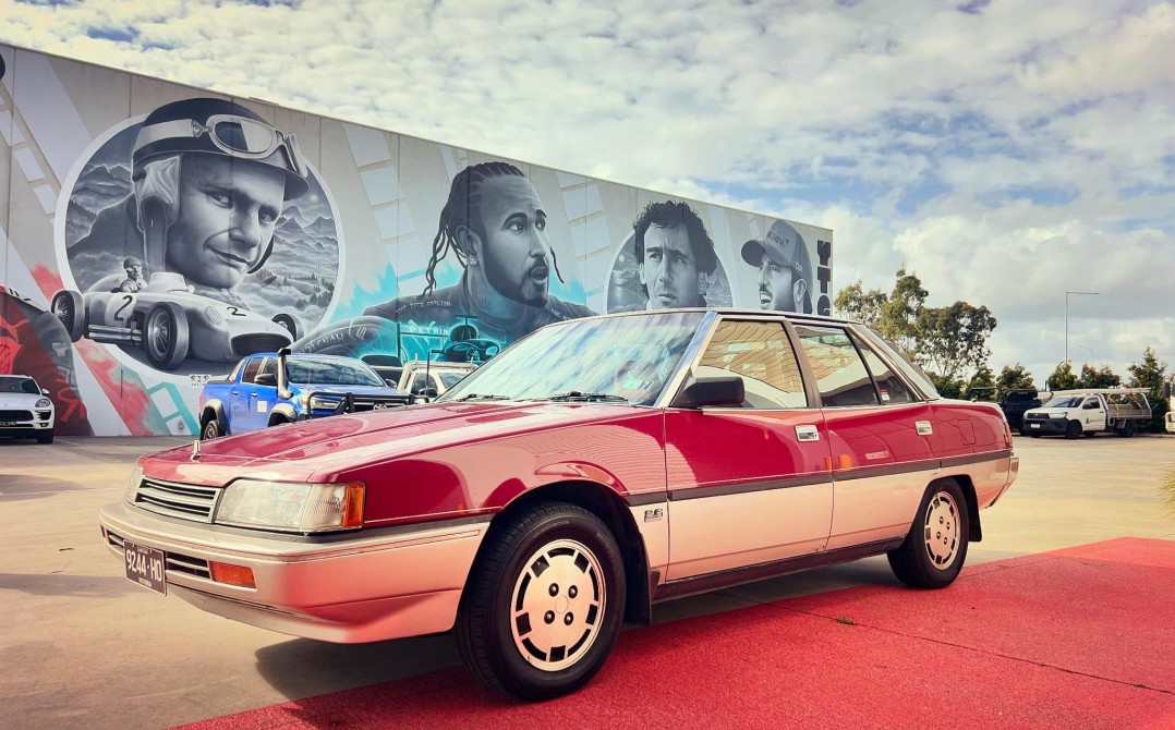 1985 Mitsubishi TM Magna Elite sedan